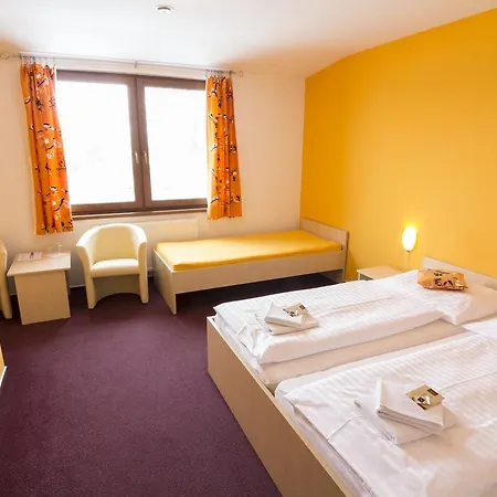 Maderic 게스트하우스 3*